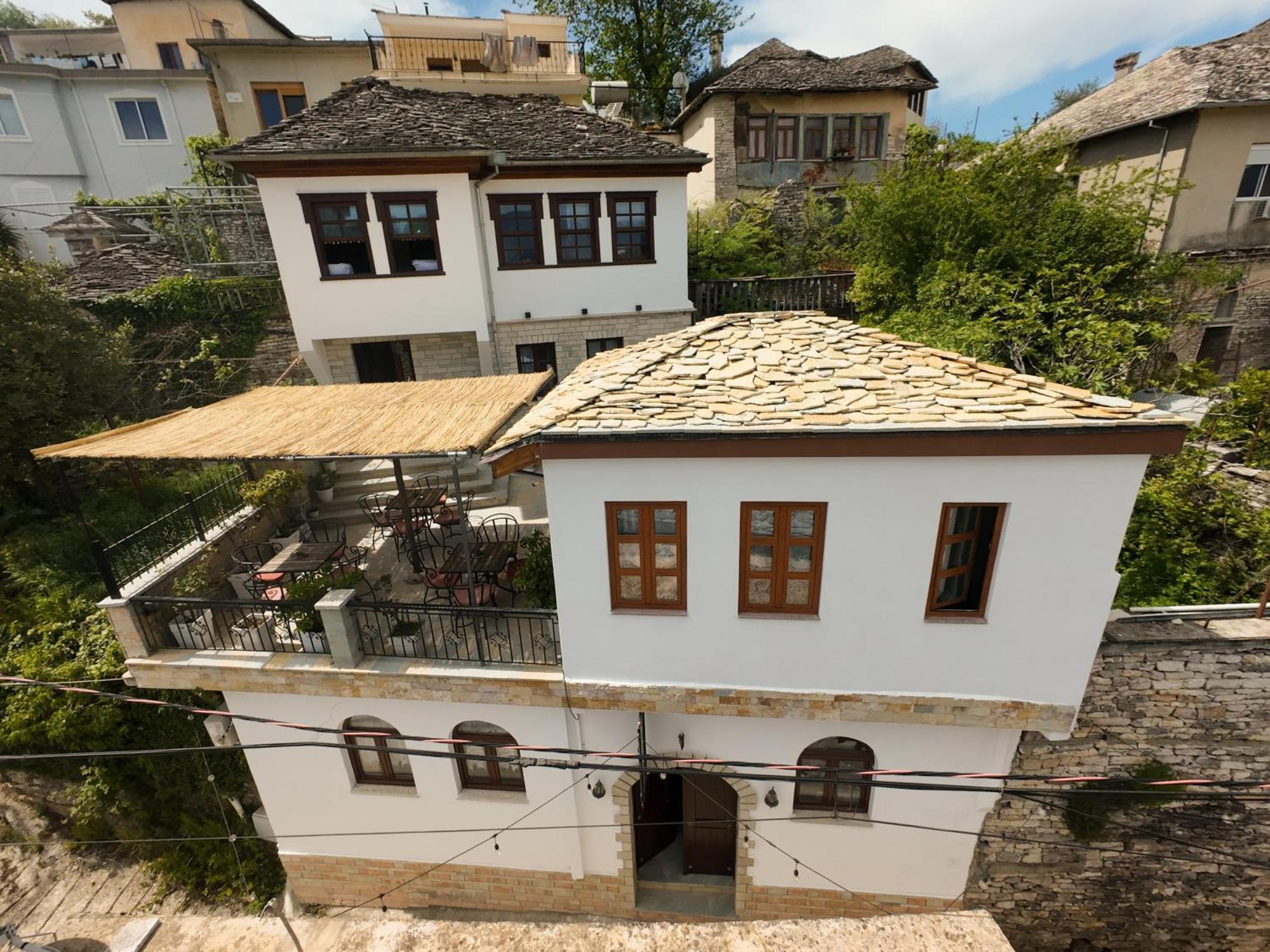 Hotel Pashai Gjirokaster Exterior photo